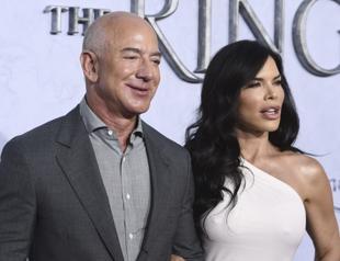Amazon’s Bezos attends premiere for $1bn ‘Lord of the Rings’ prequel