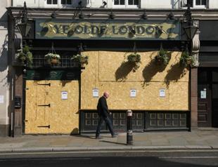London lost one in seven pubs and bars since 2020
