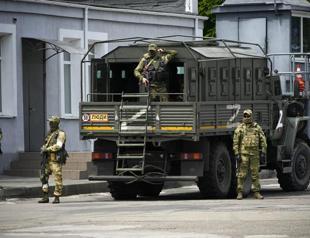 Ukrainians flee grim life in Russian-occupied Kherson