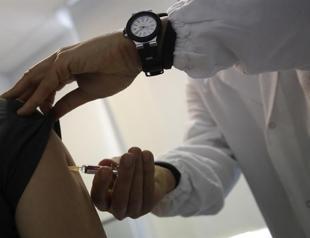 Facebook bans major US anti-vaccine group