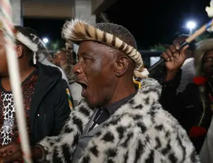 Thousands fete South Africa’s new Zulu king