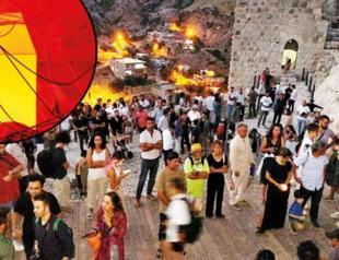 Mount Nemrut hosts int’l biennial