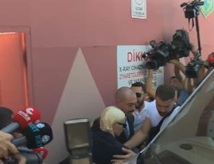 Famous singer detained over comments put under house arrest