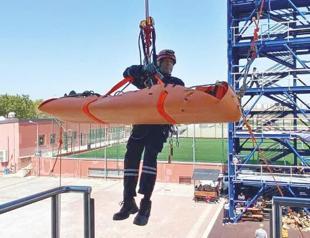 Search and rescue team succeeds UN program