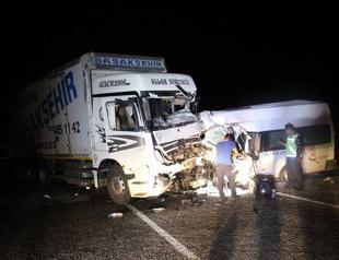 At least seven dead in road accident in Sivas