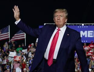 Trump rallies for Oz, Mastriano in Pa. amid midterm worries