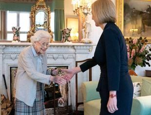 Liz Truss becomes Britain’s new prime minister