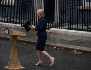 UK leader Truss holds 1st Cabinet meeting amid energy crisis