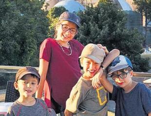 Canadian family takes children losing their sight on world tour