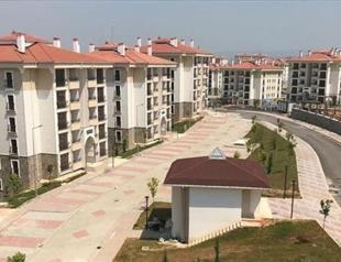 Record number of people apply on 1st day of housing project’s launch