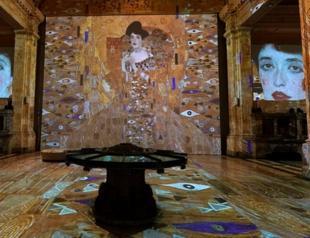 Immersive digital art show continues in New York