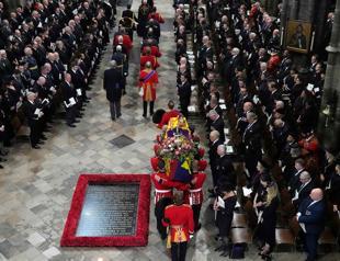 Queen Elizabeth II mourned at funeral by Britain and world