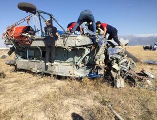 Two killed as helicopter crashes enroute to wildfire in Marmaris