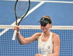 Samsonova beats Zheng to claim Tokyo title