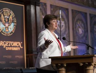 IMF chief urges action as global recession risks rise