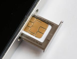 Philippines signs SIM card registration law
