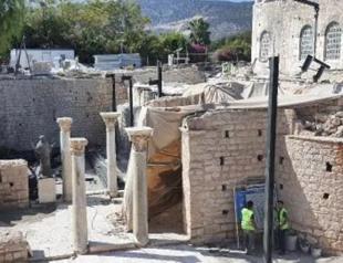 Tomb of ‘Santa Claus’ unearthed in Antalya: Expert