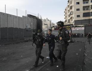 Israeli police, Palestinians clash