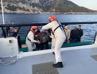 Çavuşoğlu criticizes Greece, Frontex over ill-treatment of refugees