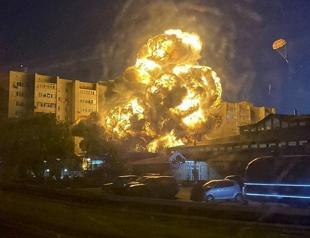 Russian warplane crashes near apartment building, killing 13