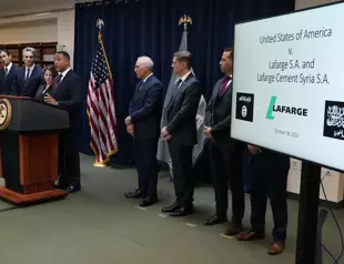 Cement giant Lafarge fined $778 mn for working with ISIL in Syria