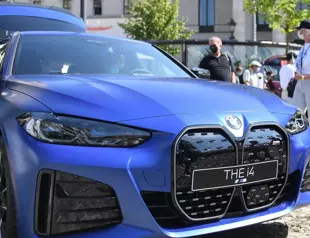 BMW to invest $1.7 bn in electric car production in US