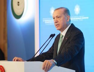Erdoğan says warned France about Lafarge support of terror groups