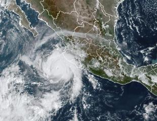 Hurricane Roslyn forecast to bring dangerous surge to Mexico