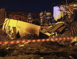 Russian warplane falls on building in Siberia; 2 pilots die