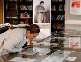 Israel to spend millions on Einstein museum