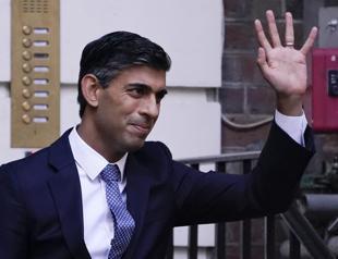Rishi Sunak becomes UK prime minister, faces economic crisis