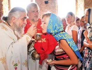 Dispute between orthodox Russians, Ukrainians in Antalya