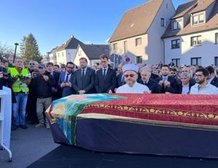 Woman who lost family in Solingen attack dies