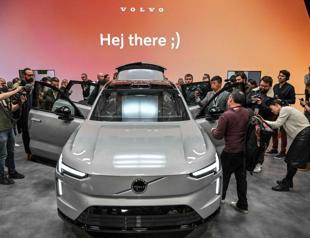 Auto industry falls short on climate goals: Greenpeace