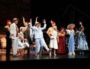 Ministry to support 32 mln liras to private theaters