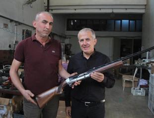 Man exports over 30,000 rifles annually from Antalya