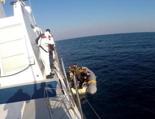 141 migrants pushed back by Greece rescued