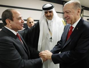 Erdoğan meets Sisi at World Cup ceremony