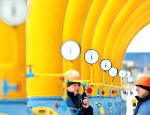 Gazprom threatens Europe gas cuts through Ukraine