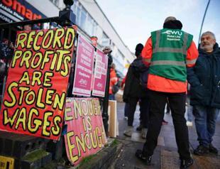 UK nurses strike latest crisis for health service