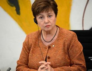 IMF chief warns of bigger chance world growth slows below 2 percent