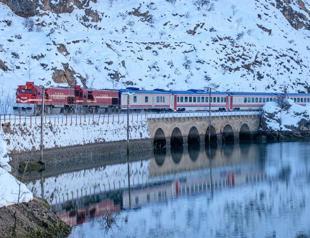 Eastern Express starts its first journey of winter season
