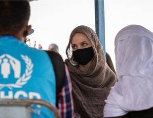 Angelina Jolie steps down as UN refugees envoy