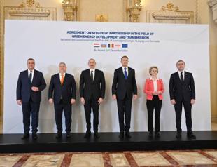 EU, Azerbaijan launch Black Sea electricity link