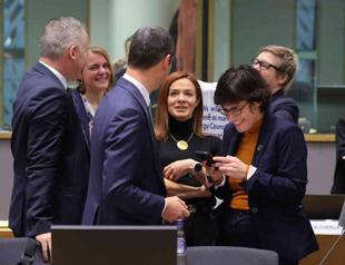 EU reaches gas price cap agreement, angering Russia