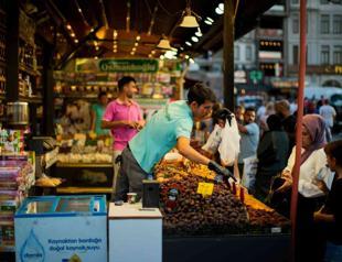 Consumer morale deteriorates in December