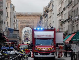 Paris shooting kills three, wounds three