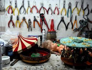 In Madrid, a ‘toy hospital’ marks its last Christmas