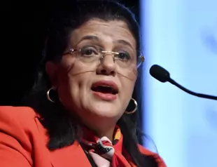 Tunisia to raise new taxes to close budget deficit