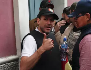 Bolivian police detain countrys main opposition leader